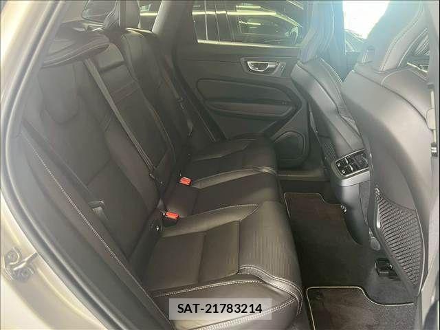 Volvo XC60 2020-09 7964322-7