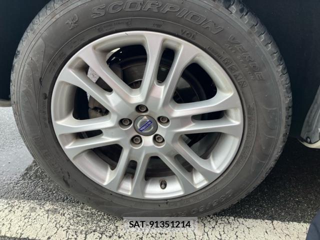 Volvo XC60 2016-06 7981478-12