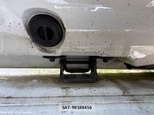 Volvo XC60 2014-03 7981479-11