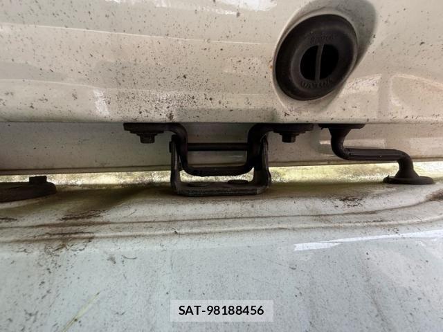 Volvo XC60 2014-03 7981479-12