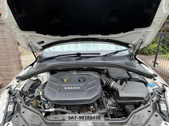 Volvo XC60 2014-03 7981479-15