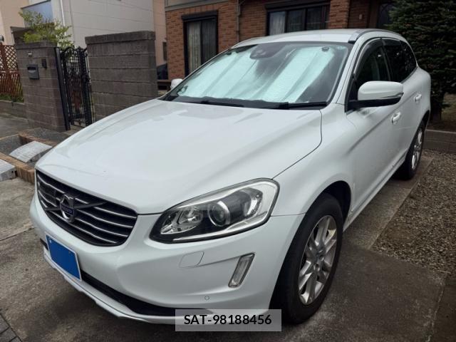 Volvo XC60 2014-03 7981479-1
