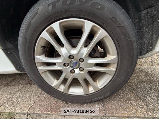 Volvo XC60 2014-03 7981479-6