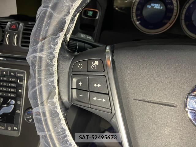 Volvo XC60 2013-10 8039054-14
