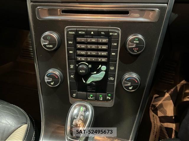 Volvo XC60 2013-10 8039054-24