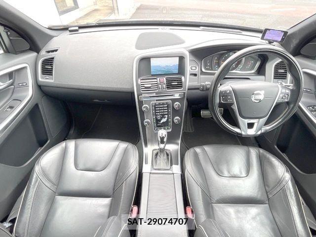 Volvo XC60 2014-03 8039051-1