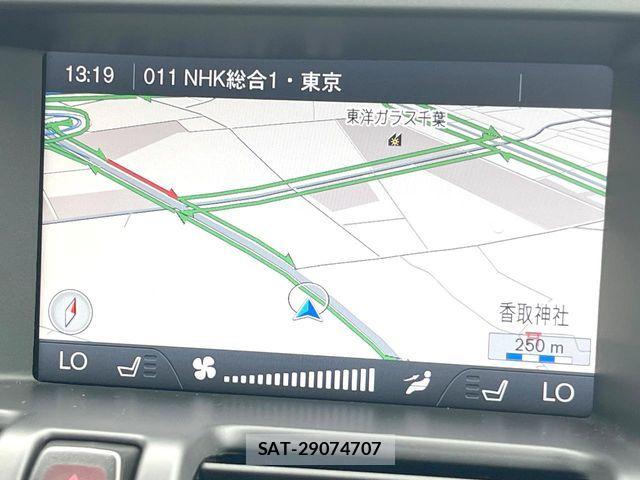 Volvo XC60 2014-03 8039051-3