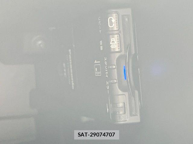 Volvo XC60 2014-03 8039051-6