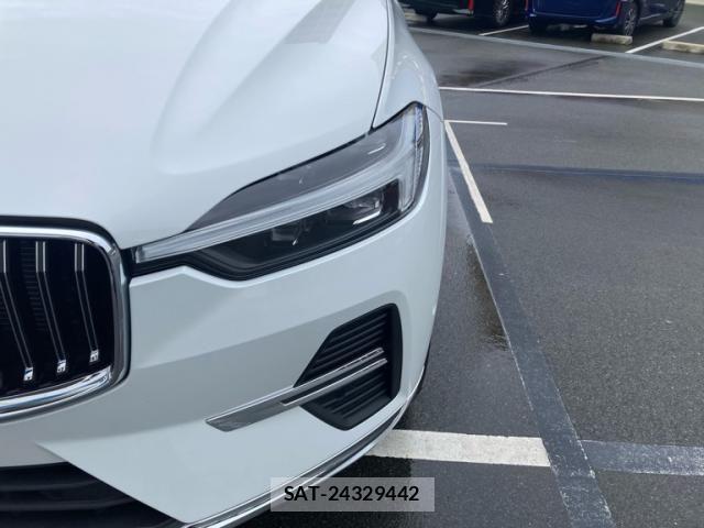 Volvo XC60 2023-09 8039052-4