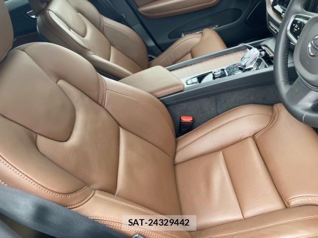 Volvo XC60 2023-09 8039052-8