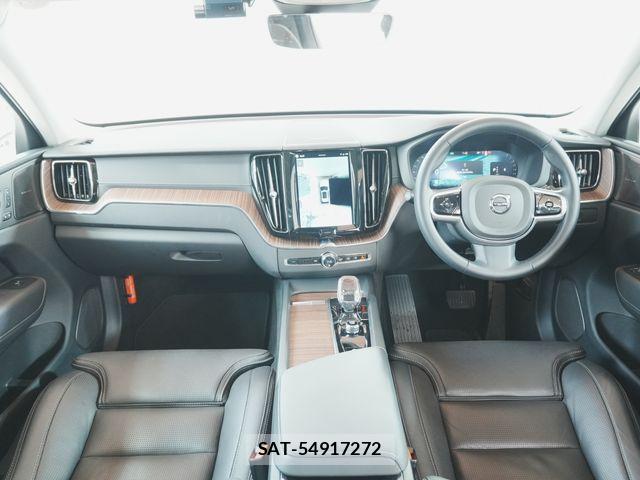 Volvo XC60 2022-11 8039050-1