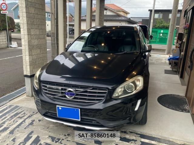 Volvo XC60 2014-06 8076074-1