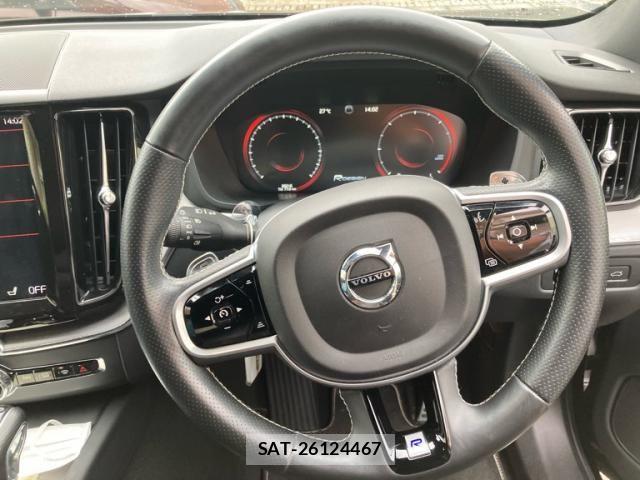 Volvo XC60 2018-06 8102561-17