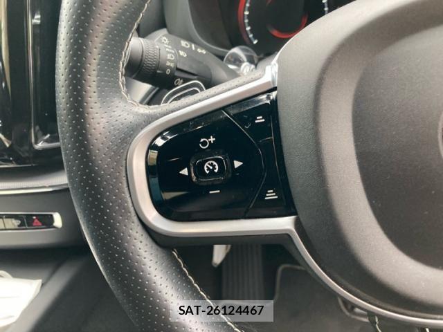 Volvo XC60 2018-06 8102561-19