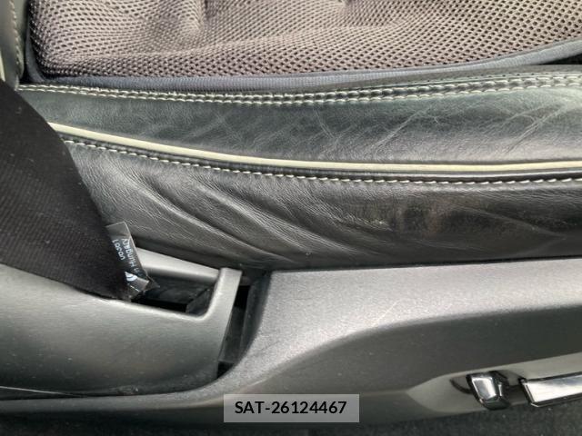 Volvo XC60 2018-06 8102561-21