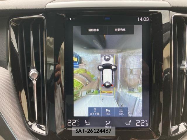 Volvo XC60 2018-06 8102561-23