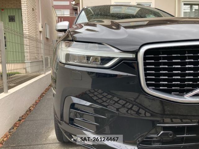 Volvo XC60 2018-06 8102561-3