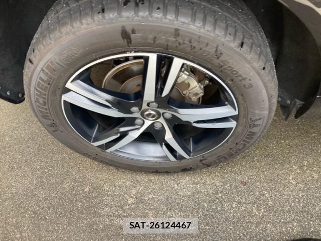 Volvo XC60 2018-06 8102561-8
