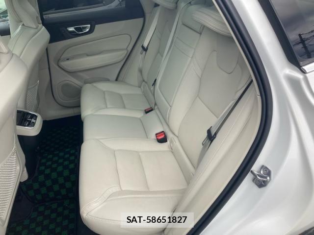 Volvo XC60 2020-11 8102560-12
