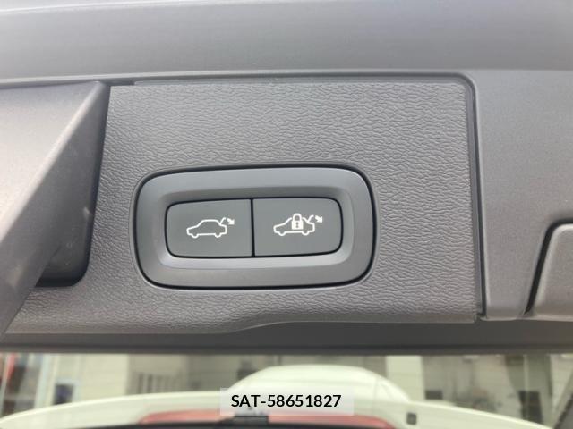 Volvo XC60 2020-11 8102560-22