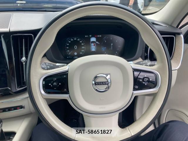 Volvo XC60 2020-11 8102560-27