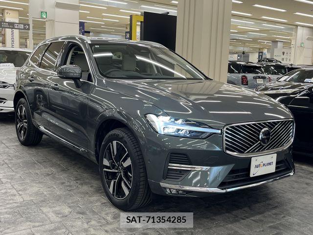 Volvo XC60 2025-06 8132886-10