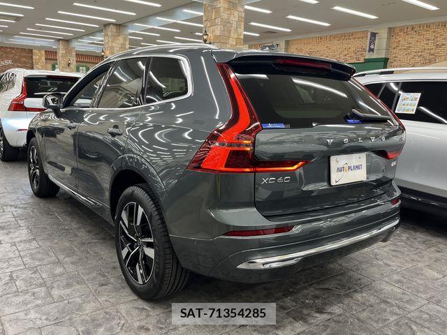 Volvo XC60 2025-06 8132886-11