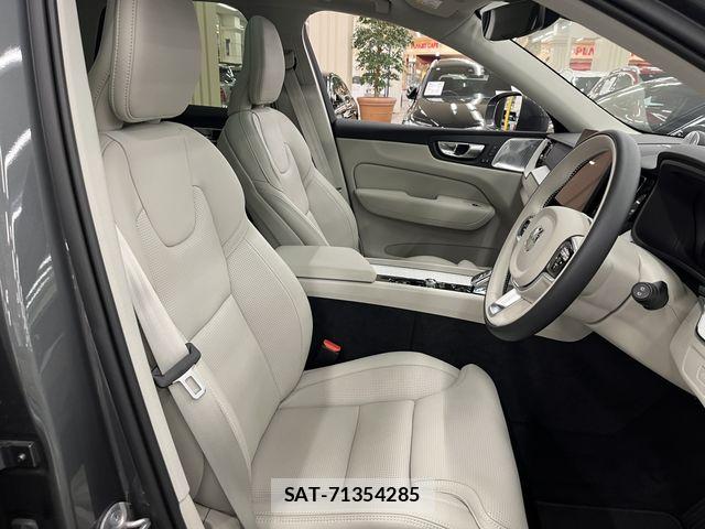 Volvo XC60 2025-06 8132886-3