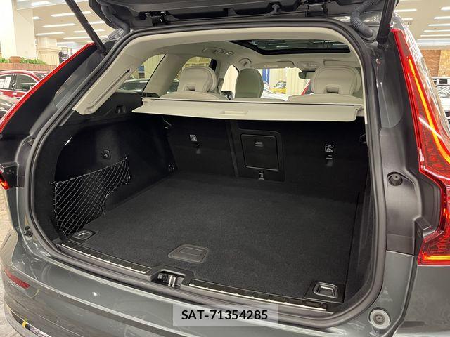 Volvo XC60 2025-06 8132886-6