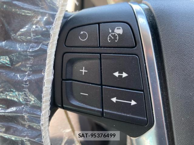 Volvo XC60 2013-12 8132894-12