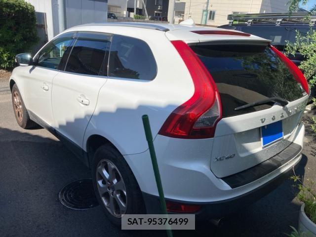 Volvo XC60 2013-12 8132894-3