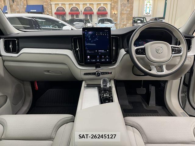 Volvo XC60 2025-05 8132885-1