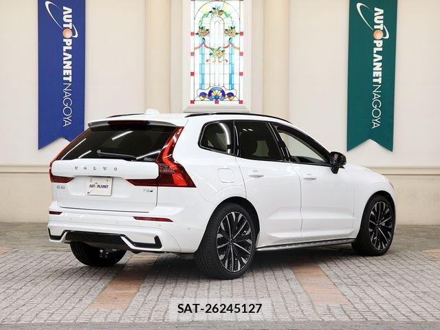 Volvo XC60 2025-05 8132885-2