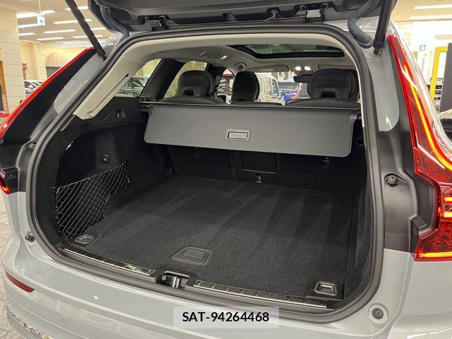 Volvo XC60 2025-06 8132887-6