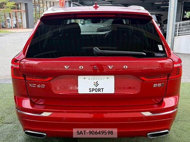 Volvo XC60 2021-05 8146959-15