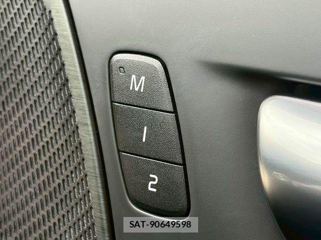 Volvo XC60 2021-05 8146959-7