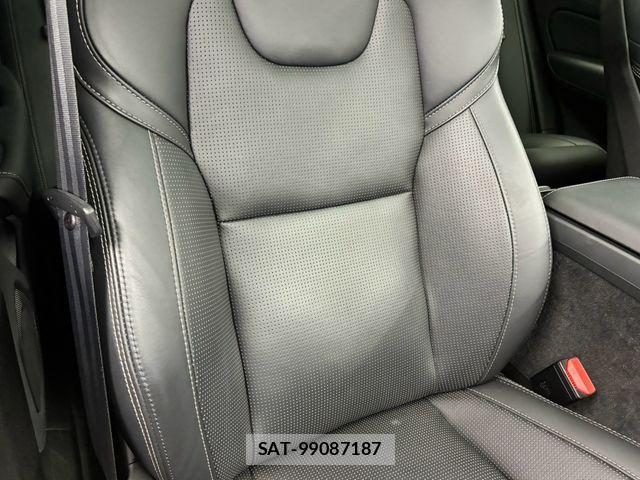 Volvo XC60 2024-12 8210898-22