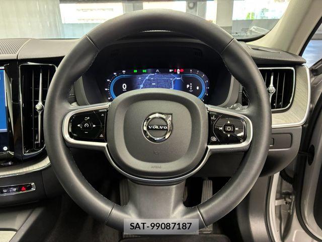Volvo XC60 2024-12 8210898-25