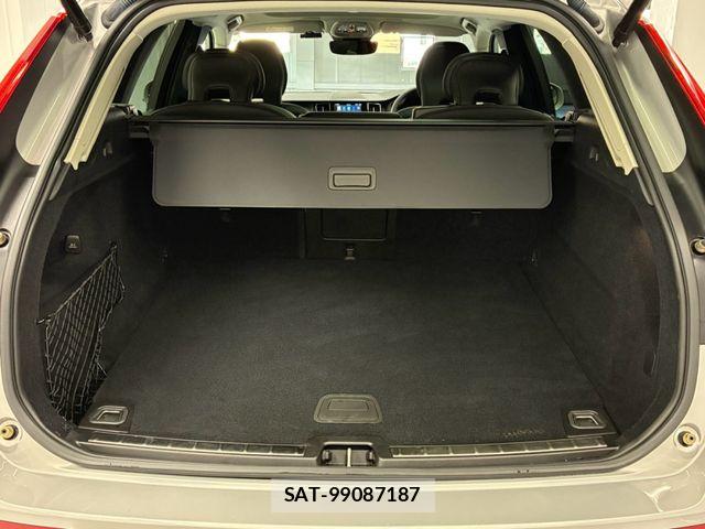 Volvo XC60 2024-12 8210898-29