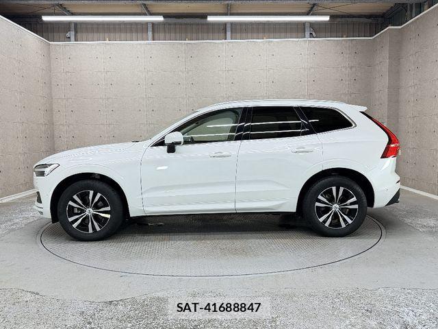 Volvo XC60 2021-07 8210900-9