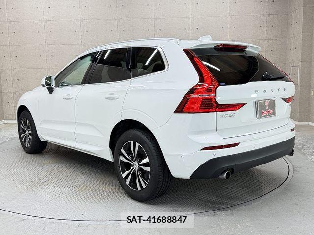 Volvo XC60 2021-07 8210900-10