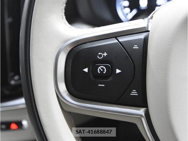 Volvo XC60 2021-07 8210900-21