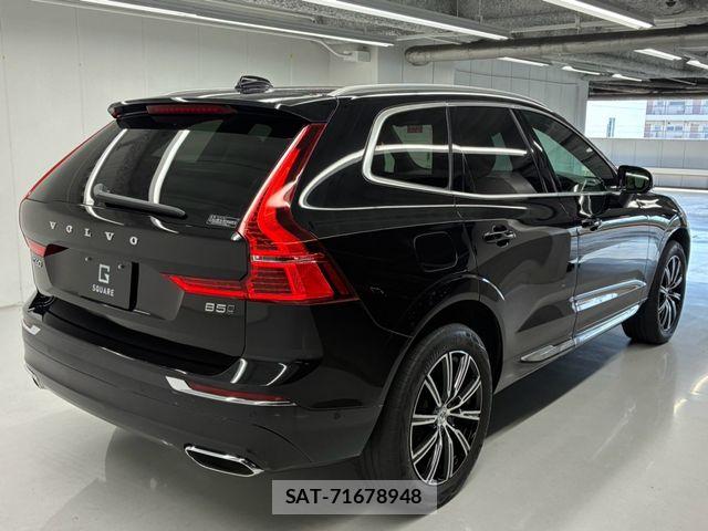Volvo XC60 2021-04 8210899-11