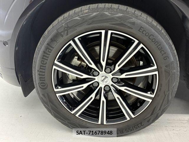 Volvo XC60 2021-04 8210899-15