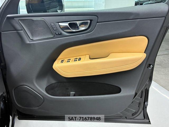 Volvo XC60 2021-04 8210899-17