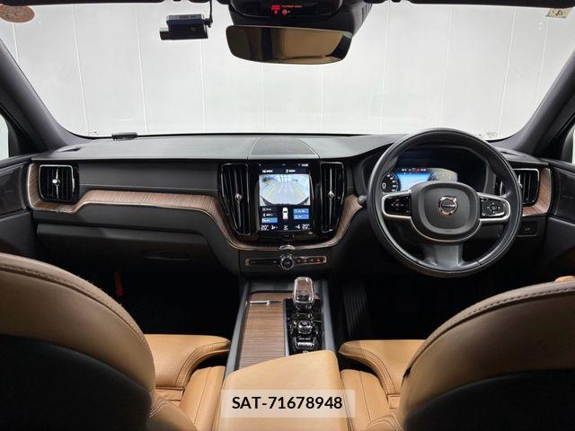 Volvo XC60 2021-04 8210899-1