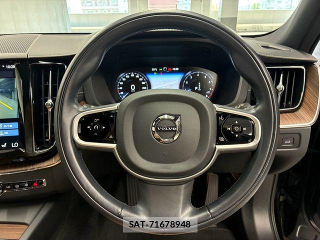 Volvo XC60 2021-04 8210899-20
