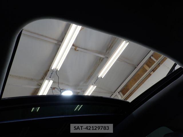 Volvo XC60 2017-12 8247095-18