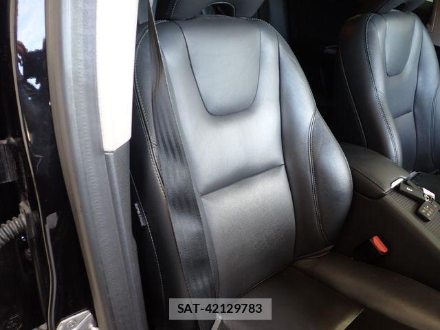 Volvo XC60 2017-12 8247095-20
