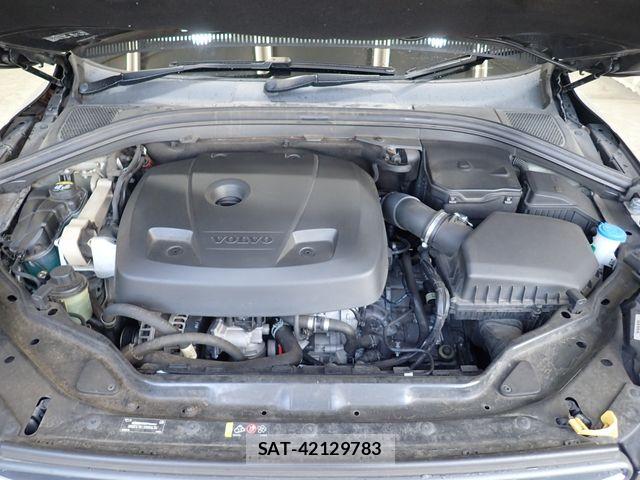 Volvo XC60 2017-12 8247095-24